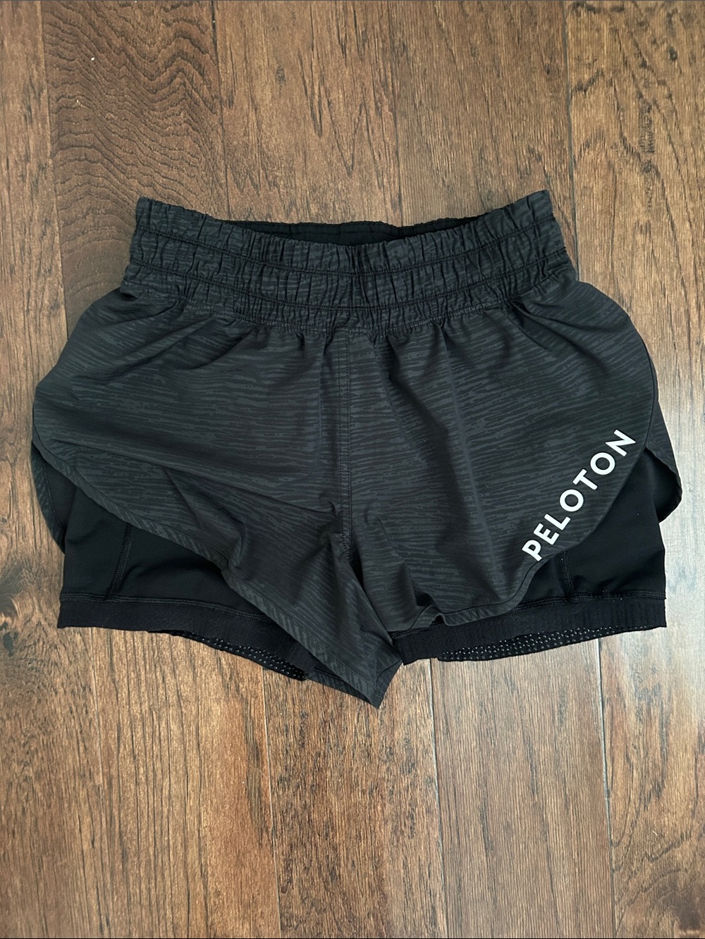 Lululemon size 8 Peloton Black Women's Layered Running Shorts